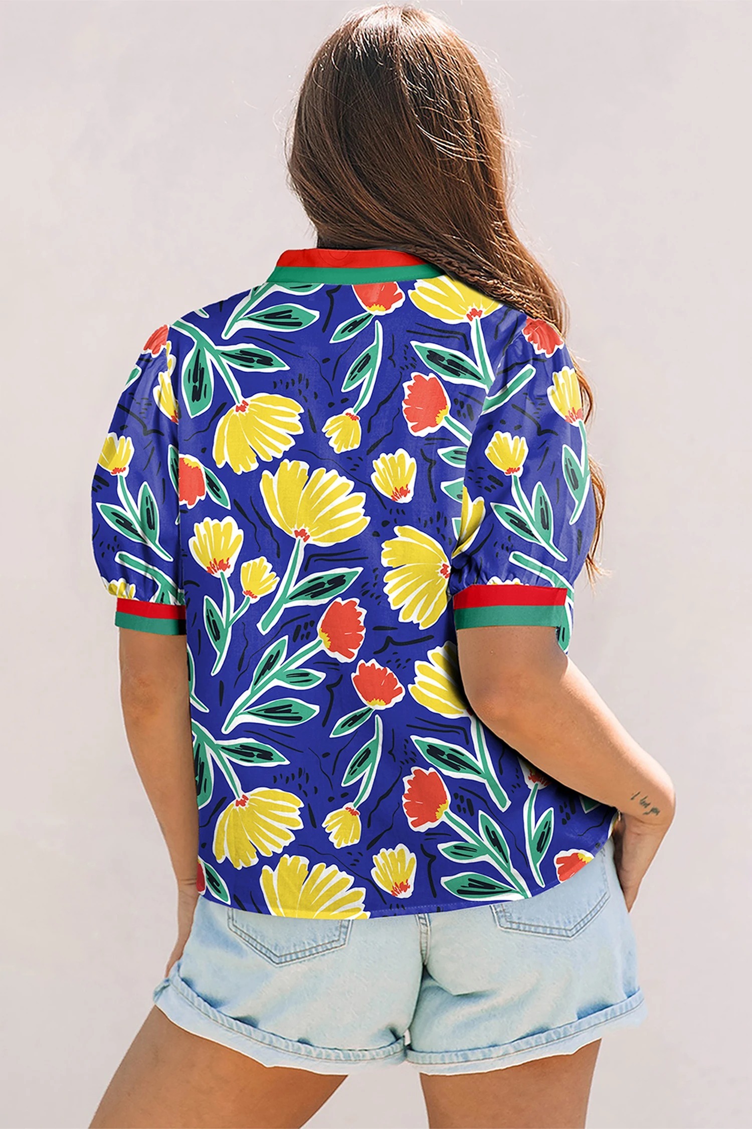 Womens Loose-fit Printed Pullover With V-neck And Short Sleeves - Image 2